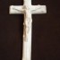crucifix-en-platre