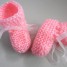 chaussons-coloris-rose-tricot-laine-bebe-fait-main