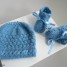 tricot-laine-bb-fait-main-bonnet-et-chaussons-layette-bebe