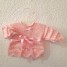 brassiere-tricot-bebe-modele-layette-tricote-main-sur-opla